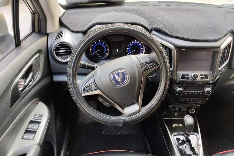 Used CHANGAN CS15 2016 1.5L Automatic Luxury Edition Steering Wheel