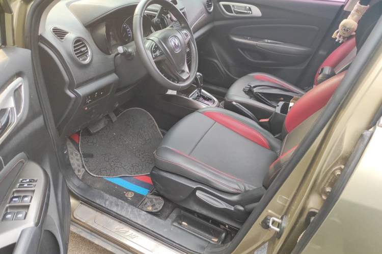 Used CHANGAN CS15 2016 1.5L Automatic Luxury Edition Driver Seat