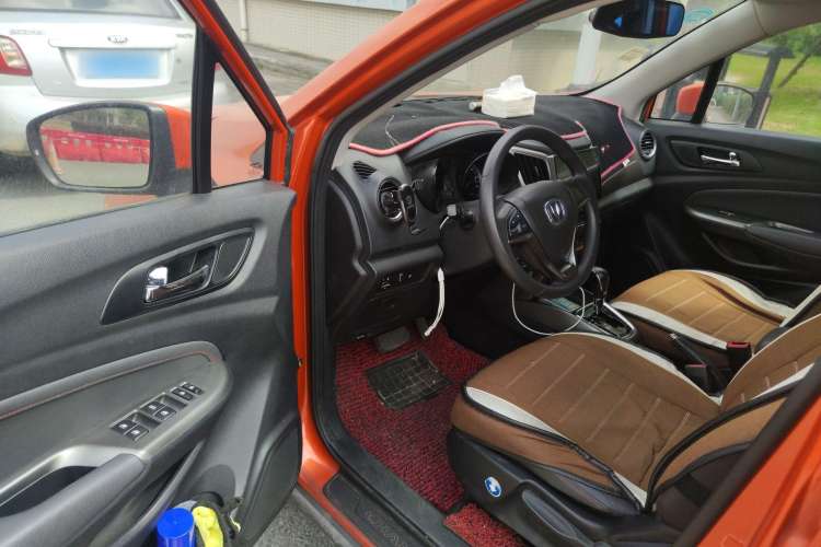 Used CHANGAN CS15 2016 1.5L Automatic Fashion Edition Driver Seat