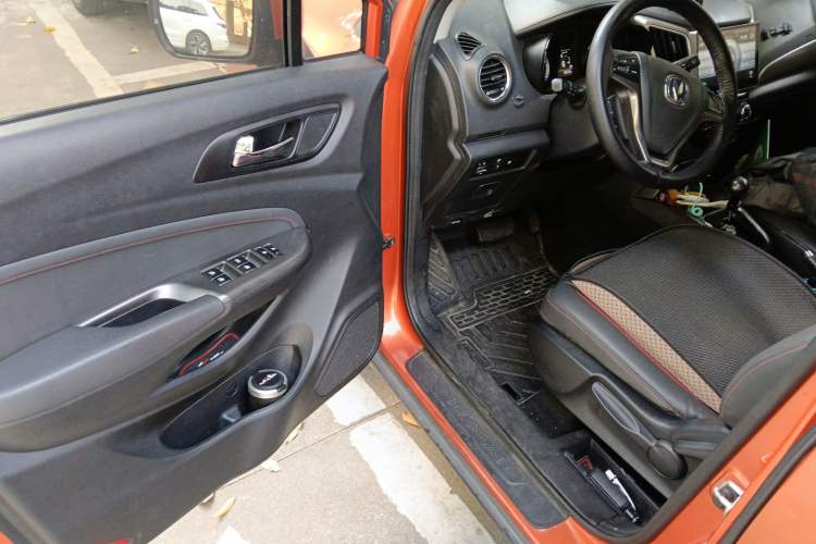 Used CHANGAN CS15 2016 1.5L Automatic Fashion Edition Driver Seat