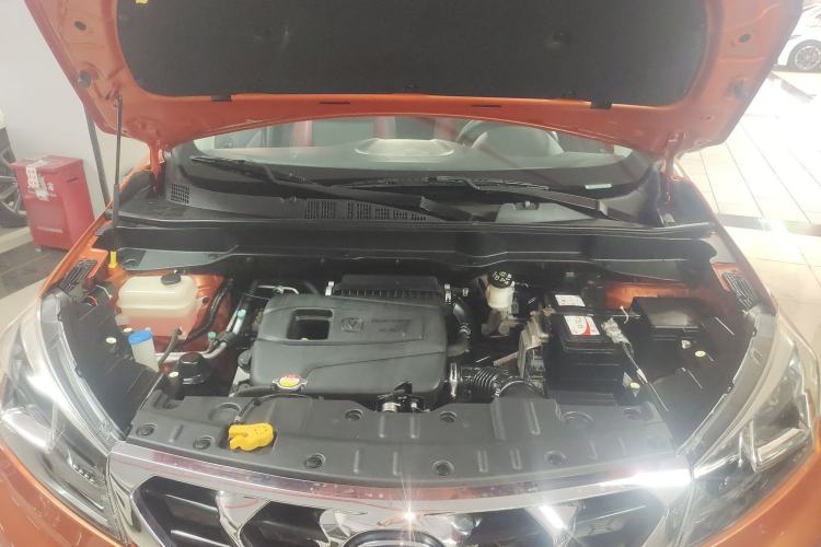 Used CHANGAN CS15 2016 1.5L Automatic Fashion Edition Engine Bay