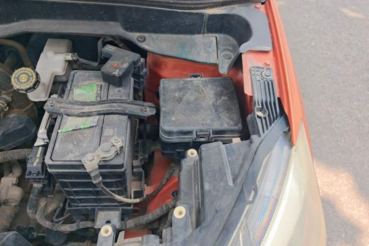 Used CHANGAN CS15 2016 1.5L Manual Fashion Edition Engine Bay Left