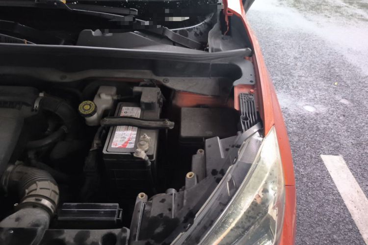 Used CHANGAN CS15 2016 1.5L Manual Fashion Edition Engine Bay Left
