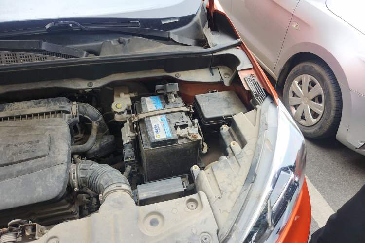 Used CHANGAN CS15 2016 1.5L Manual Luxury Edition Engine Bay Left