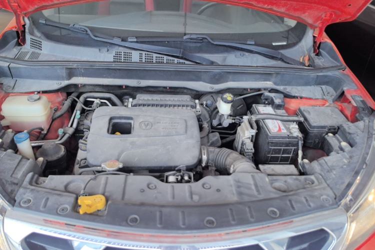 Used CHANGAN CS15 2016 1.5L Automatic Fashion Edition Engine Bay