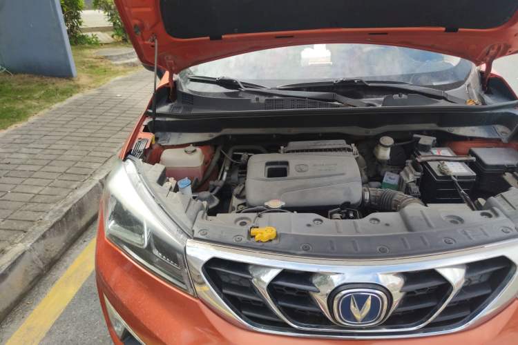 Used CHANGAN CS15 2016 1.5L Automatic Fashion Edition Engine Bay Right