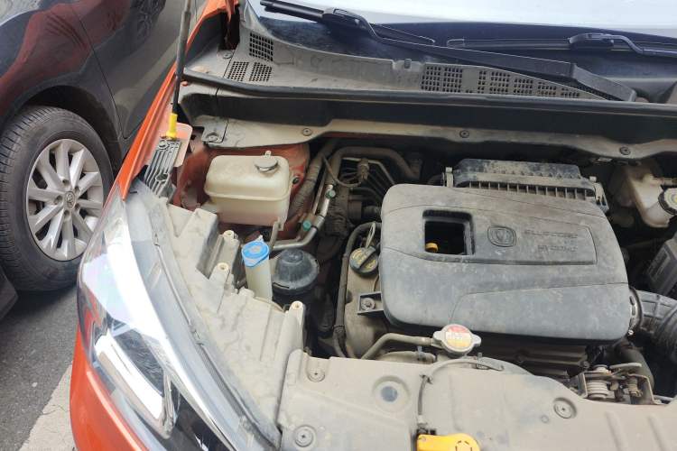Used CHANGAN CS15 2016 1.5L Manual Luxury Edition Engine Bay Right