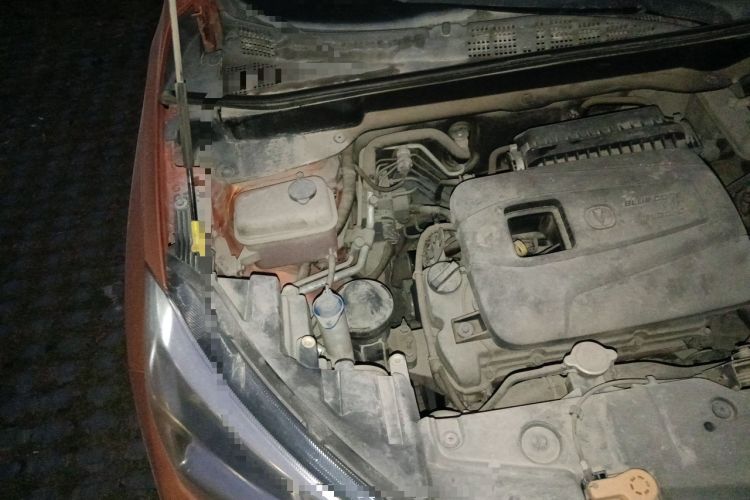 Used CHANGAN CS15 2016 1.5L Manual Fashion Edition Engine Bay Right