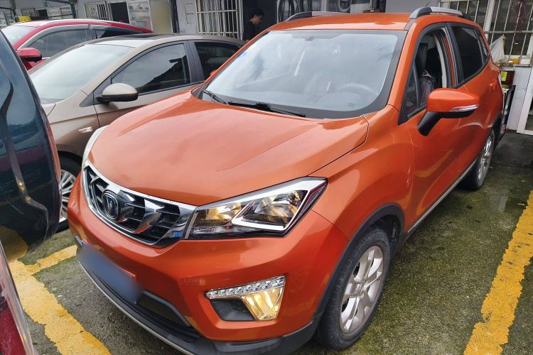 Used CHANGAN CS15 2016 1.5L Manual Luxury Edition Exterior 1