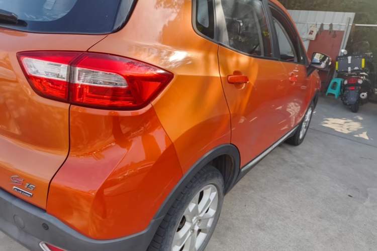 Used CHANGAN CS15 2016 1.5L Manual Fashion Edition Exterior 3