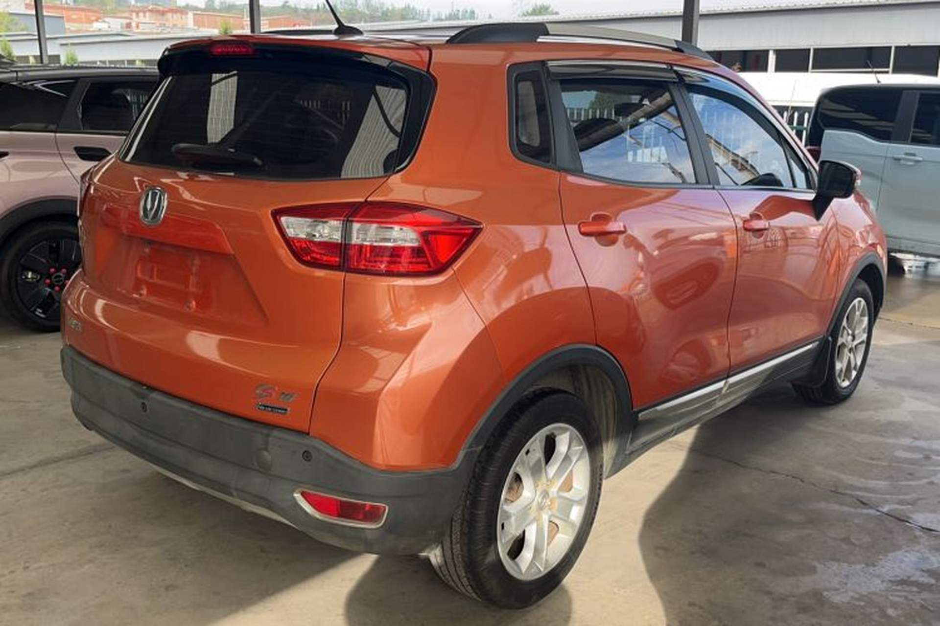 Used CHANGAN CS15 2016 1.5L Manual Luxury Edition Exterior 4