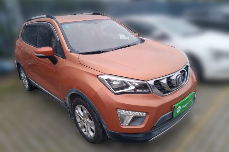 Used CHANGAN CS15 2016 1.5L Manual Fashion Edition Front Right 45 Deg