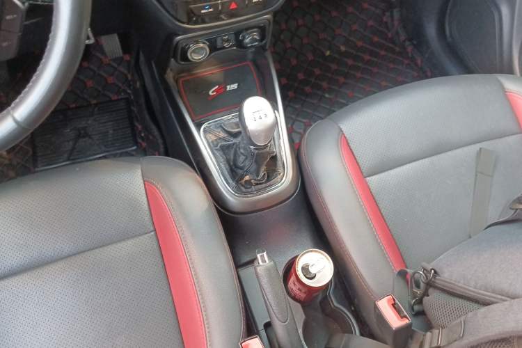 Used CHANGAN CS15 2016 1.5L Manual Luxury Edition Gear Lever