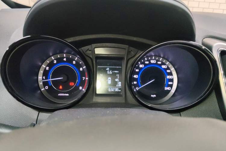 Used CHANGAN CS15 2016 1.5L Manual Fashion Edition Instrument Cluster