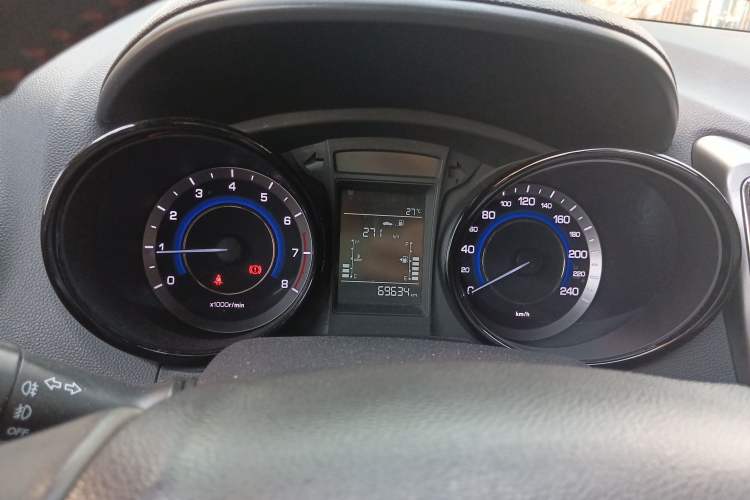 Used CHANGAN CS15 2016 1.5L Manual Luxury Edition Instrument Cluster