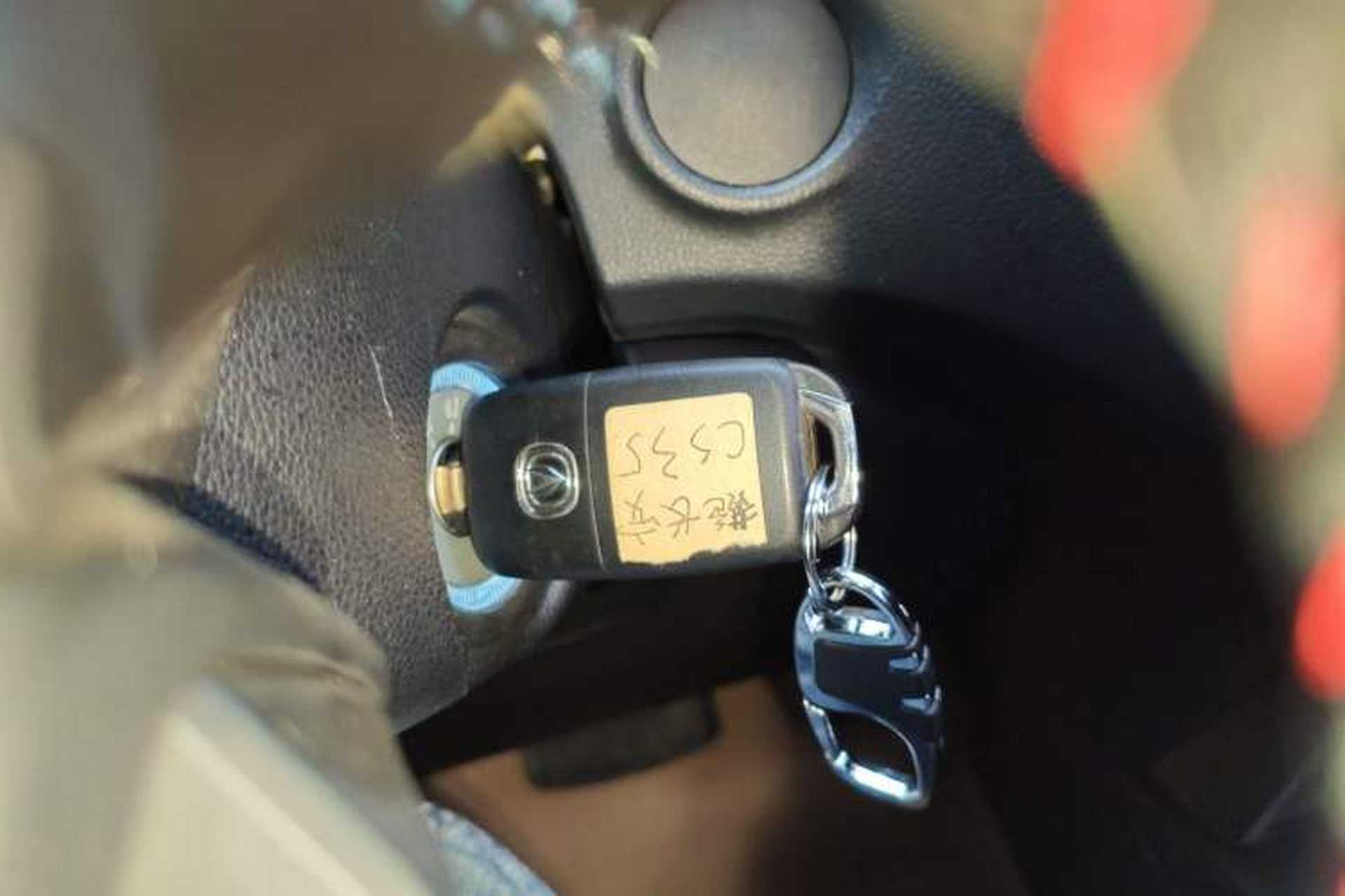 Used CHANGAN CS15 2016 1.5L Automatic Luxury Edition Interior 1