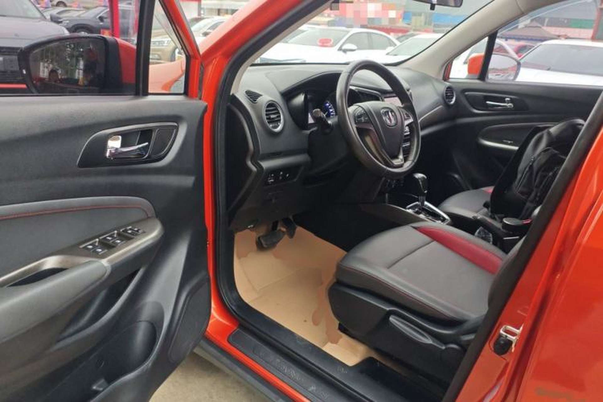Used CHANGAN CS15 2016 1.5L Automatic Luxury Edition Interior 3