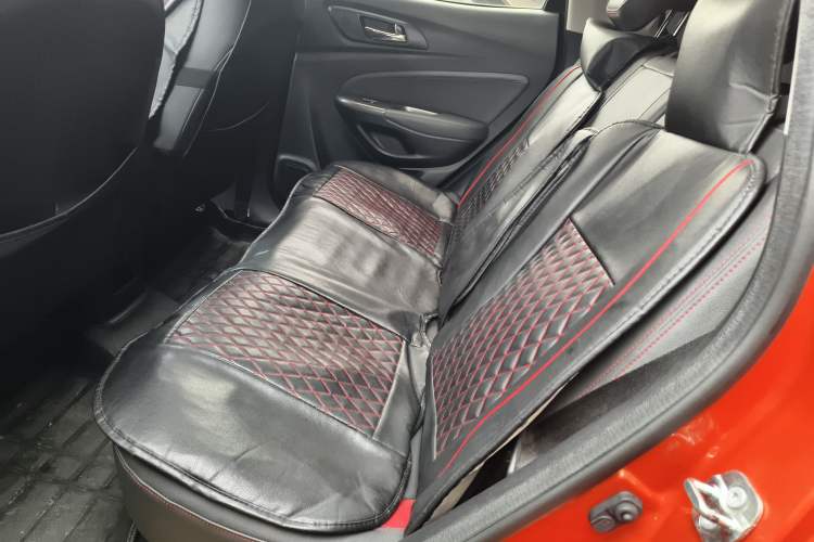 Used CHANGAN CS15 2016 1.5L Manual Luxury Edition Interior 4