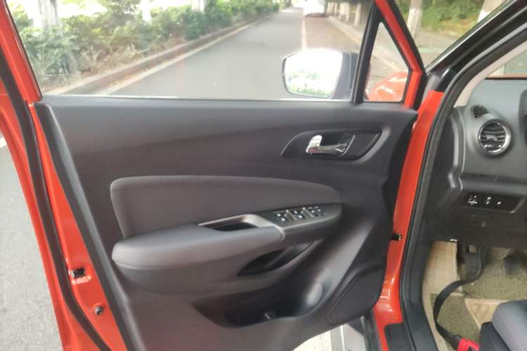 Used CHANGAN CS15 2016 1.5L Manual Fashion Edition Left Front Door Interior