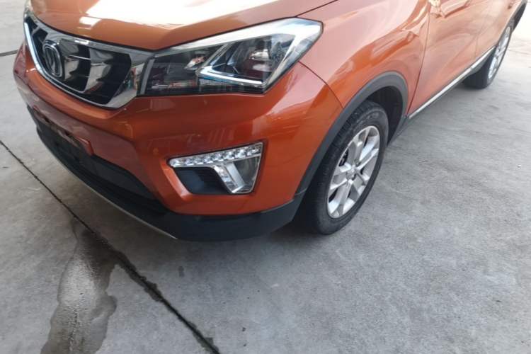 Used CHANGAN CS15 2016 1.5L Manual Fashion Edition Left Front Headlight