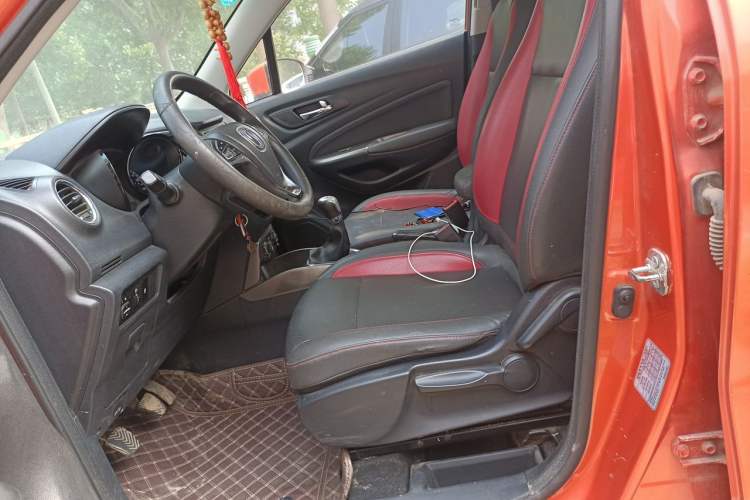 Used CHANGAN CS15 2016 1.5L Manual Fashion Edition Left Front Seat