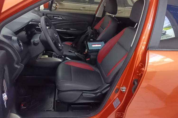 Used CHANGAN CS15 2016 1.5L Manual Fashion Edition Left Front Seat