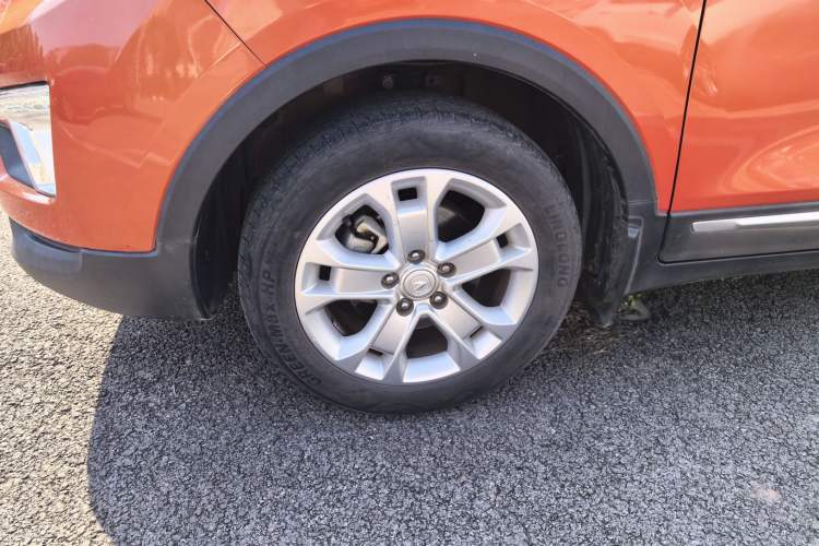 Used CHANGAN CS15 2016 1.5L Manual Luxury Edition Left Front Wheel Hub