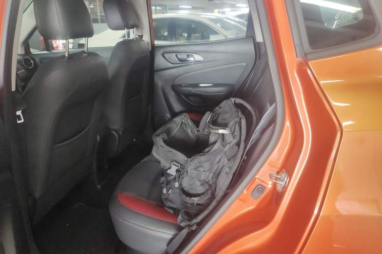 Used CHANGAN CS15 2016 1.5L Automatic Fashion Edition Left Rear Seat