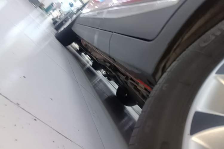 Used CHANGAN CS15 2016 1.5L Manual Fashion Edition Left Side Sill