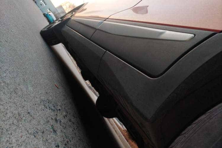 Used CHANGAN CS15 2016 1.5L Automatic Fashion Edition Left Side Sill