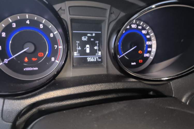 Used CHANGAN CS15 2016 1.5L Manual Fashion Edition Odometer Close Up