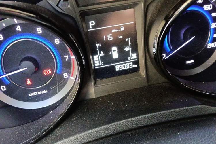 Used CHANGAN CS15 2016 1.5L Automatic Fashion Edition Odometer Close Up