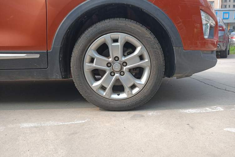Used CHANGAN CS15 2016 1.5L Manual Fashion Edition Right Front Wheel Hub
