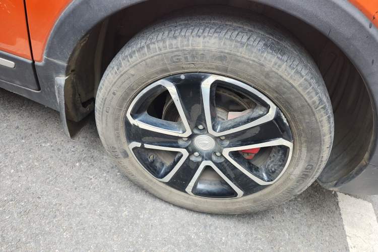 Used CHANGAN CS15 2016 1.5L Manual Luxury Edition Right Front Wheel Hub