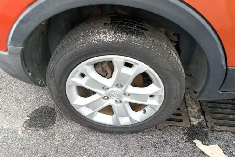 Used CHANGAN CS15 2016 1.5L Manual Fashion Edition Right Rear Wheel Hub