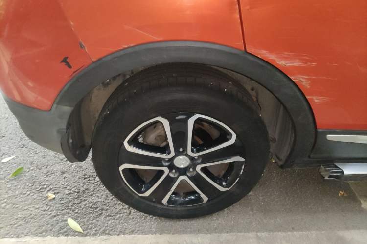 Used CHANGAN CS15 2016 1.5L Manual Fashion Edition Right Rear Wheel Hub