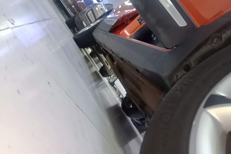 Used CHANGAN CS15 2016 1.5L Manual Fashion Edition Right Side Sill