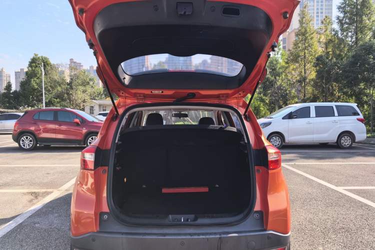 Used CHANGAN CS15 2016 1.5L Manual Luxury Edition Trunk