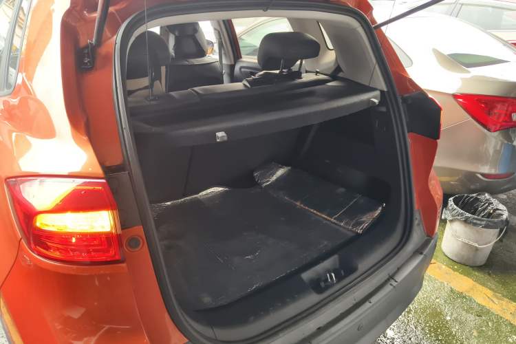 Used CHANGAN CS15 2016 1.5L Manual Luxury Edition Trunk