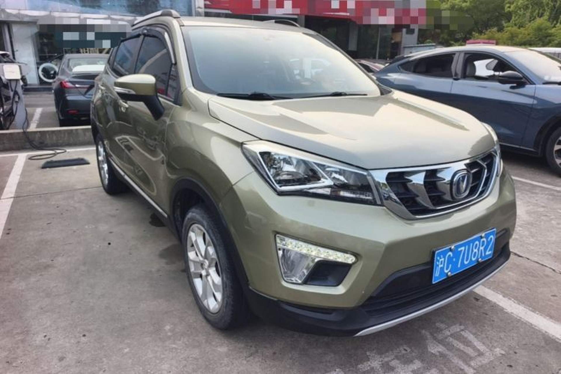 Used CHANGAN CS15 2016 1.5L Manual Luxury Edition Front Right 45 Deg