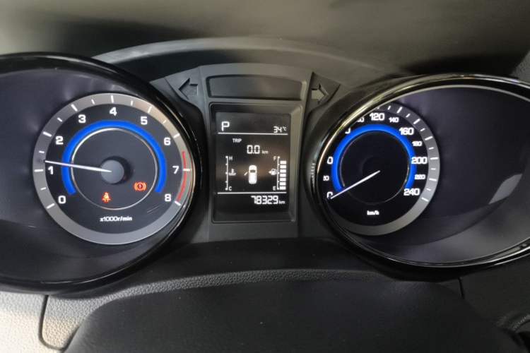 Used CHANGAN CS15 2016 1.5L Automatic Fashion Edition Instrument Cluster