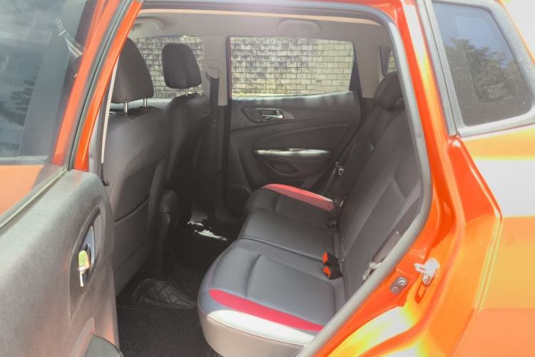 Used CHANGAN CS15 2016 1.5L Automatic Fashion Edition Left Rear Seat