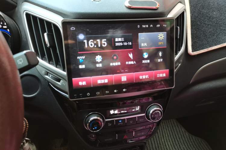 Used CHANGAN CS15 2016 1.5L Automatic Fashion Edition Audio And AC Panel