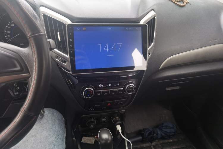 Used CHANGAN CS15 2016 1.5L Automatic Fashion Edition Audio And AC Panel