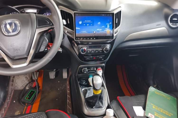 Used CHANGAN CS15 2016 1.5L Manual Fashion Edition Audio And AC Panel