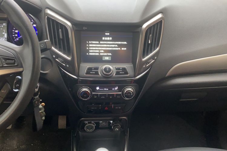 Used CHANGAN CS15 2016 1.5L Manual Luxury Edition Audio And AC Panel
