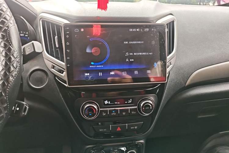 Used CHANGAN CS15 2016 1.5L Automatic Fashion Edition Audio And AC Panel