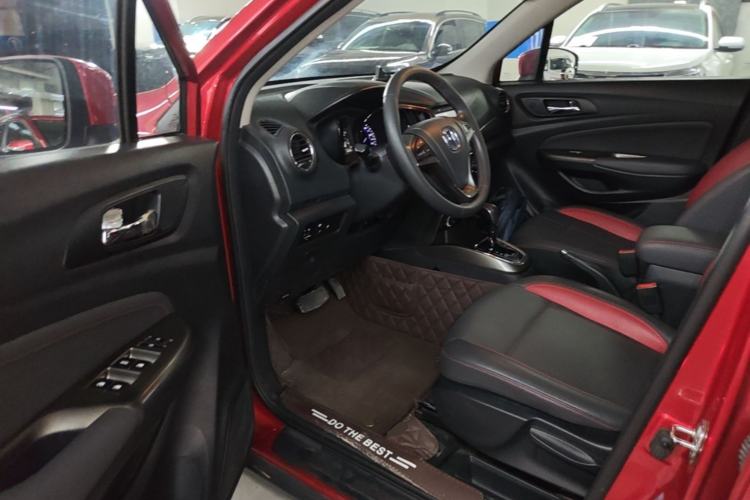 Used CHANGAN CS15 2016 1.5L Automatic Luxury Edition Driver Seat