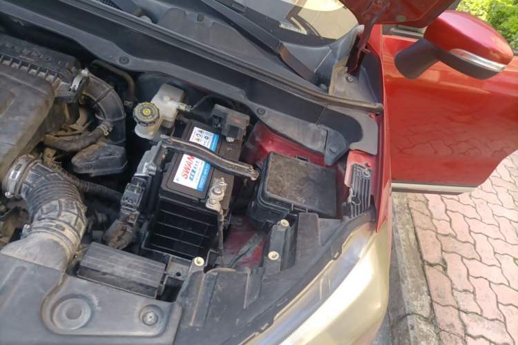 Used CHANGAN CS15 2016 1.5L Manual Fashion Edition Engine Bay Left