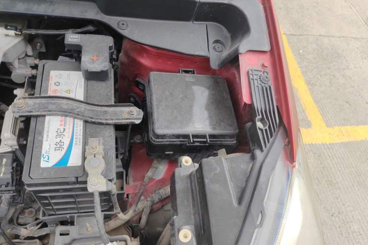 Used CHANGAN CS15 2016 1.5L Automatic Fashion Edition Engine Bay Left